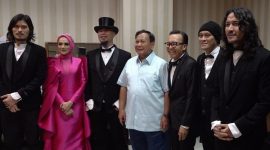 Ketua Umum Partai Gerindra Prabowo Subianto menghadiri acara konser orkestra Dewa 19 bertajuk “A Night At The Orchestra