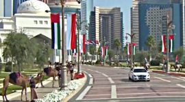 Presiden RI Prabowo Subianto disambut meriah oleh Presiden Uni Emirat Arab (UEA) Mohammed bin Zayed Al Nahyan (MBZ). (Dok. Tim Komunikasi Prabowo Subianto)