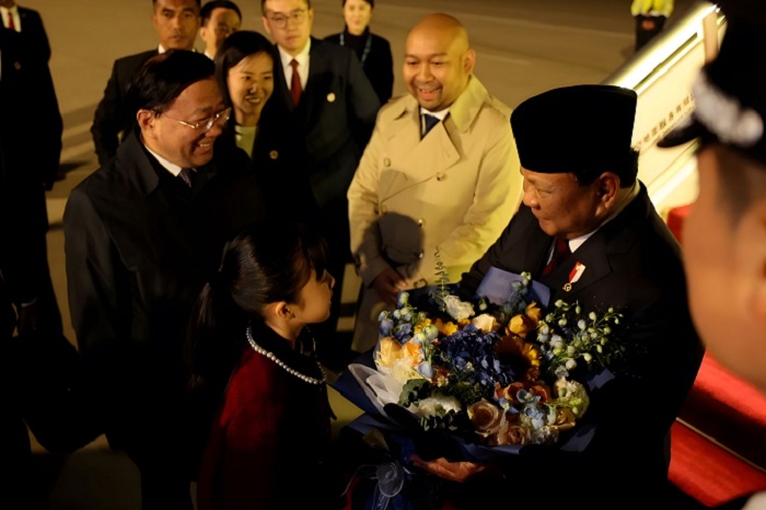 Presiden RI Prabowo Subianto sudah tiba di Beijing Capital International Airport dalam kunjungan pertamanya ke Tiongkok. (Dok. Tim Media Prabowo)

