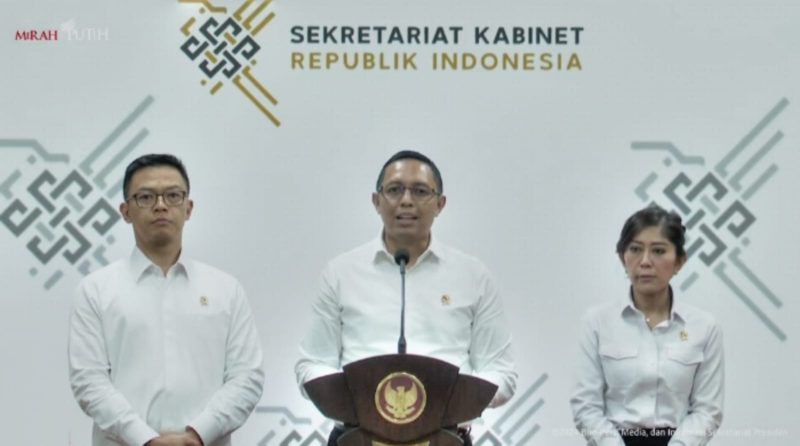 Kepala Kantor Komunikasi Kepresidenan Hasan Nasbi, usai melakukan rapat kabinet di Istana Kepresidenan, Jakarta, Senin (2/12/2024). (Dok. Tim Komunikasi Prabowo Subianto)