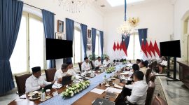 Presiden Prabowo Subianto menerima Menteri Koordinator dan sejumlah menteri  di Istana Bogor. (Dok. Tim Media Prabowo)