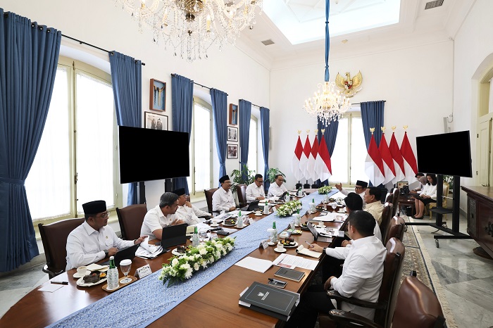 Presiden Prabowo Subianto menerima Menteri Koordinator dan sejumlah menteri  di Istana Bogor. (Dok. Tim Media Prabowo)