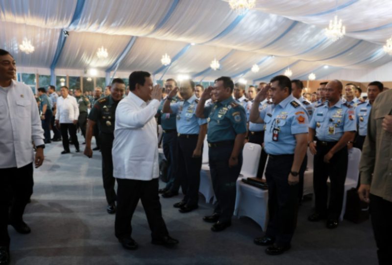 Presiden RI Prabowo Subianto memberikan pengarahan kepada 1.004 Komandan Satuan TNI di Istana Kepresidenan, Bogor, Jawa Barat, Jumat (7/2/2025). (Dok. Tim Media Prabowo Subianto)