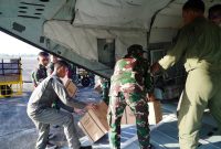 Helikopter MI-17 V5 mengangkut 1,5 ton bantuan logistik menuju Langsa, menembus wilayah yang terisolasi akibat jalur darat terputus. (Dok. Tim Media Prabowo)
